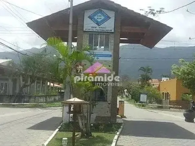 Casa com 75m² 2 quartos e 2 banheiros, à venda, no bairro Massaguaçu em Caraguatatuba