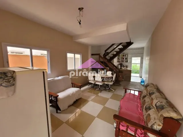 Casa com 75m² 2 quartos e 2 banheiros, à venda, no bairro Massaguaçu em Caraguatatuba