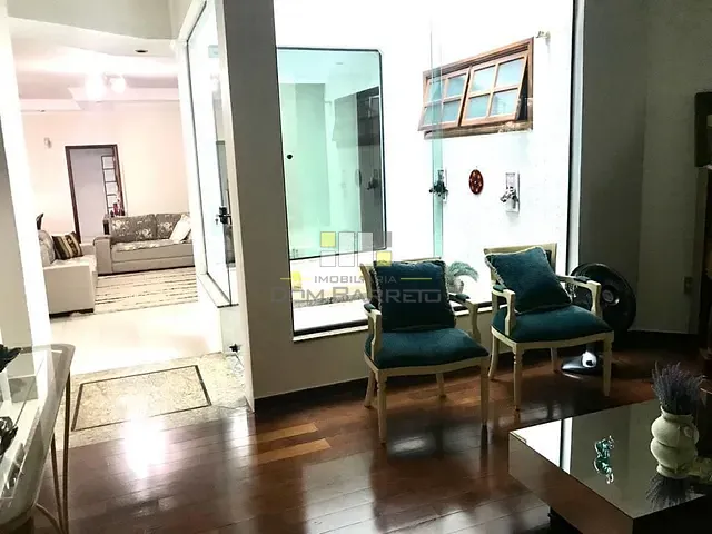 Casa com 720m² 4 quartos e 3 banheiros, à venda, no bairro Vila Menuzzo em Sumaré