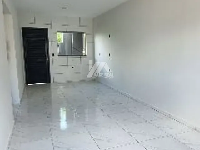 Casa 2 quartos e 1 banheiro, à venda, no bairro Contorno em Ponta Grossa