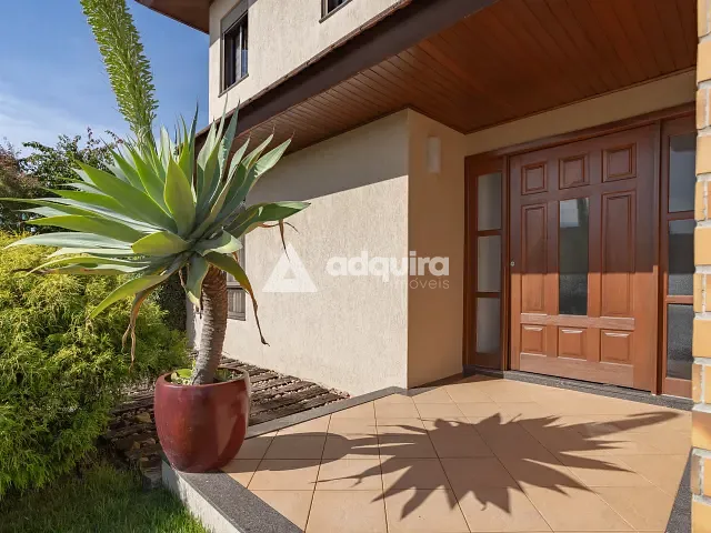 Casa com 1012m², à venda, no bairro Orfãs em Ponta Grossa