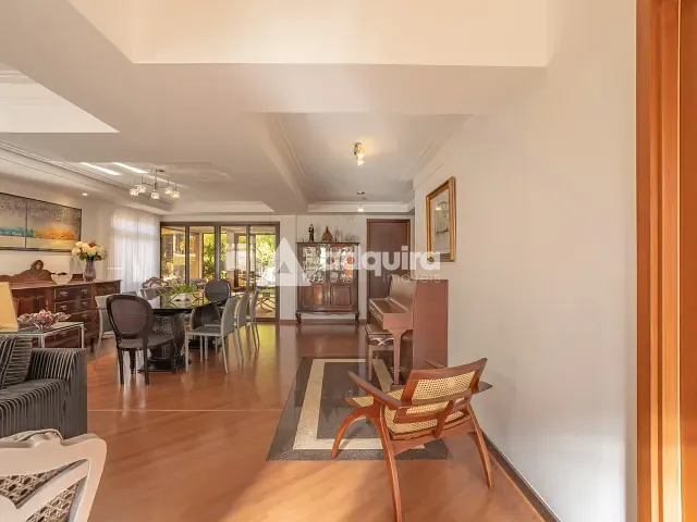 Casa com 1012m², à venda, no bairro Orfãs em Ponta Grossa