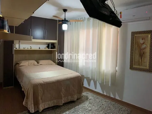 Casa com 221m² 3 quartos e 3 banheiros, à venda, no bairro Armindo Guazzi em Londrina