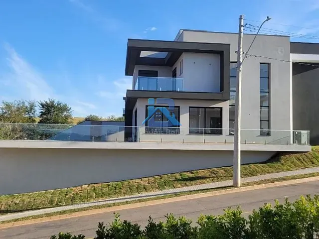 Casa com 404m² 4 quartos e 1 banheiro, à venda, no bairro Residencial Fazenda Santa Rosa - Fase 1 em Itatiba