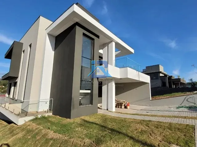 Casa com 404m² 4 quartos e 1 banheiro, à venda, no bairro Residencial Fazenda Santa Rosa - Fase 1 em Itatiba