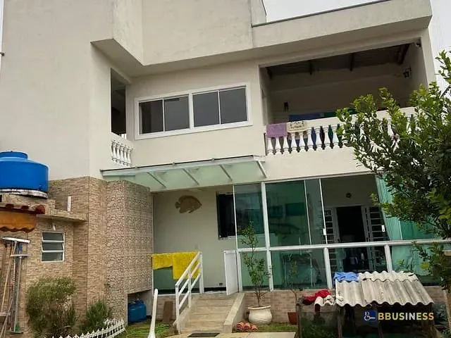 Casa com 350m² 5 quartos e 5 banheiros, à venda ou para alugar, no bairro Jardim Independência em São Paulo