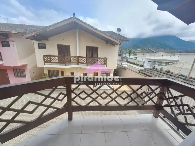 Casa com 104m² 3 quartos e 4 banheiros, à venda, no bairro Massaguaçu em Caraguatatuba