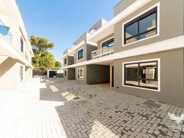 Casa 3 quartos e 3 banheiros, à venda, no bairro Santa Felicidade em Curitiba