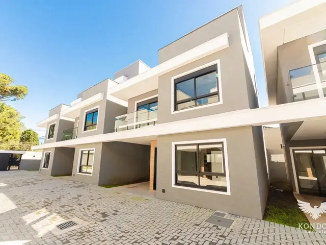 Casa 3 quartos e 3 banheiros, à venda, no bairro Santa Felicidade em Curitiba