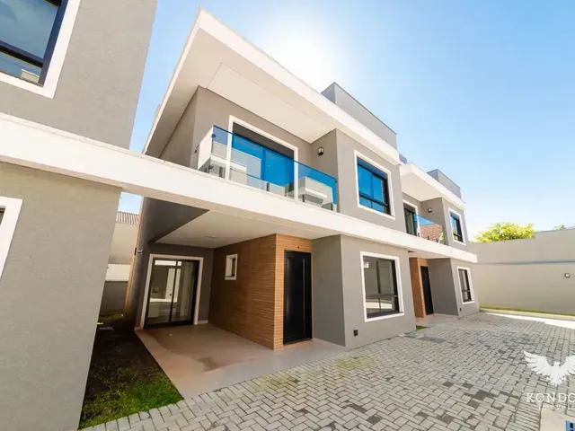 Casa 3 quartos e 3 banheiros, à venda, no bairro Santa Felicidade em Curitiba