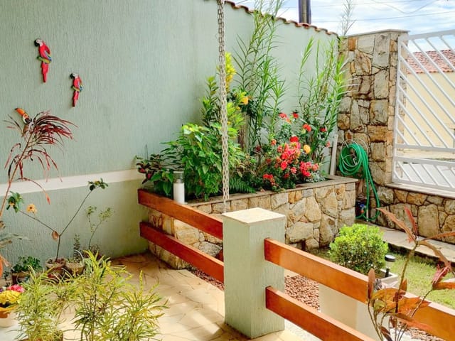 Casa com 94m² 3 quartos e 2 banheiros, à venda, no bairro Parque Santa Clara em Guaratinguetá