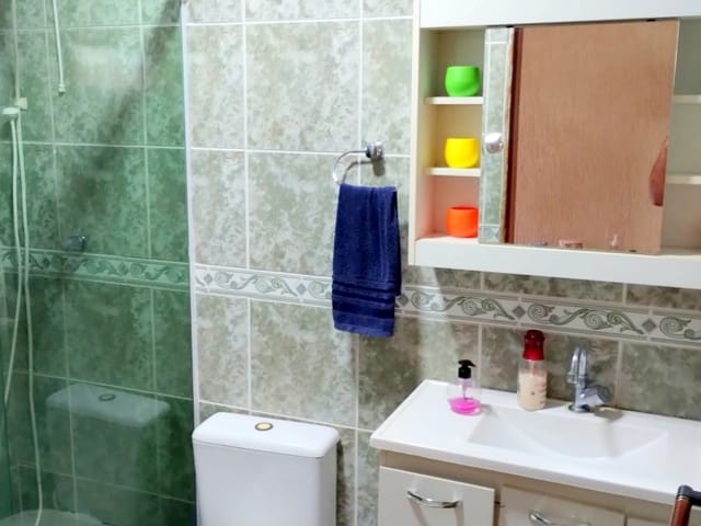Casa com 94m² 3 quartos e 2 banheiros, à venda, no bairro Parque Santa Clara em Guaratinguetá