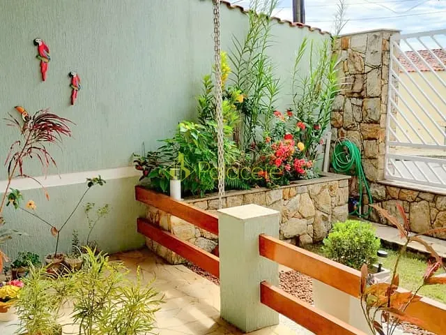 Casa com 94m² 3 quartos e 2 banheiros, à venda, no bairro Parque Santa Clara em Guaratinguetá