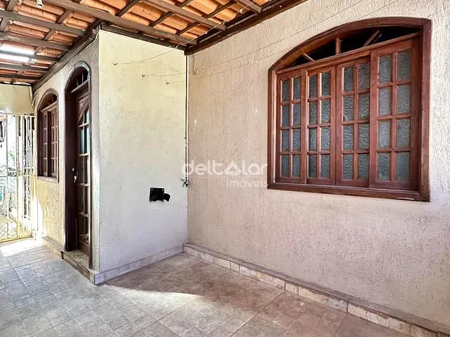 Casa com 60m² 2 quartos e 1 banheiro, para alugar, no bairro Vila Cloris em Belo Horizonte