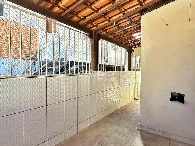 Casa com 60m² 2 quartos e 1 banheiro, para alugar, no bairro Vila Cloris em Belo Horizonte
