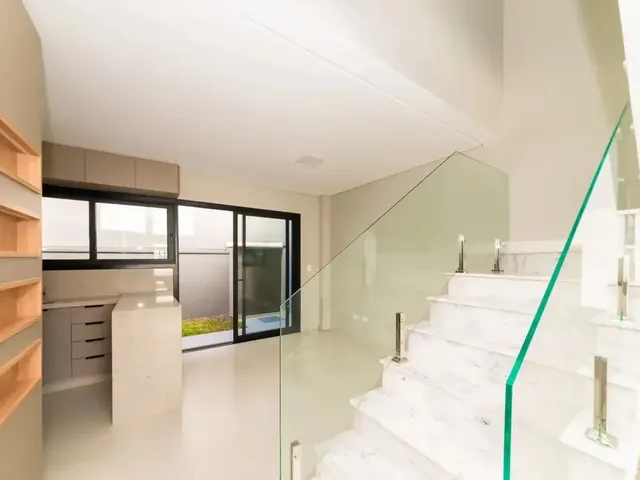 Casa 3 quartos e 3 banheiros, à venda, no bairro Santa Felicidade em Curitiba