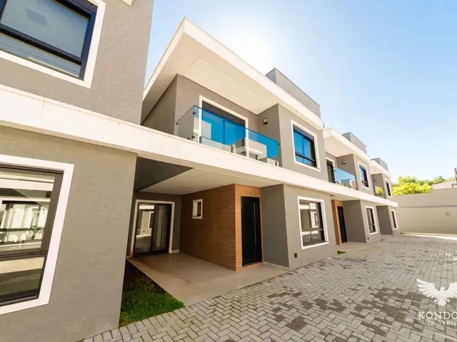 Casa 3 quartos e 3 banheiros, à venda, no bairro Santa Felicidade em Curitiba