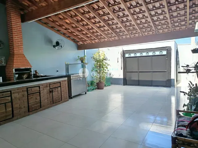 Casa com 188m² 2 quartos e 2 banheiros, para alugar, no bairro Residencial das Orquídeas em Artur Nogueira