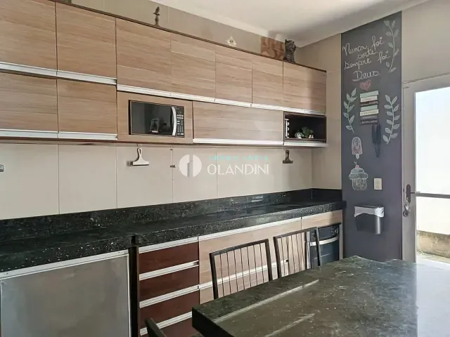 Casa com 188m² 2 quartos e 2 banheiros, para alugar, no bairro Residencial das Orquídeas em Artur Nogueira