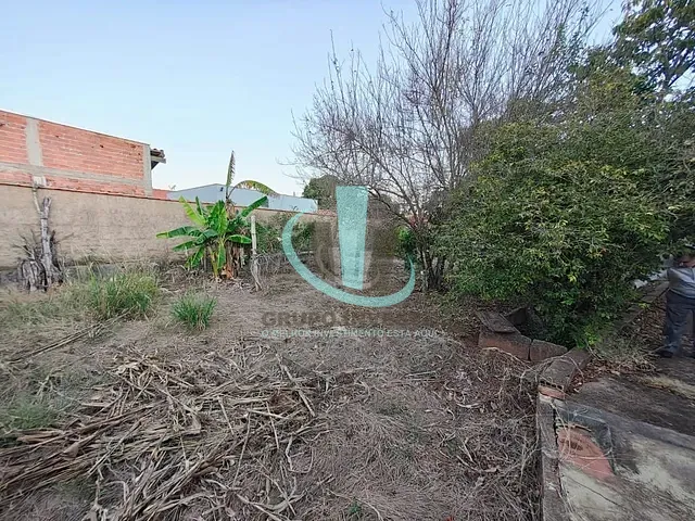 Casa com 720m² 1 quarto e 1 banheiro, à venda, no bairro Jardim Del Rei em Araraquara