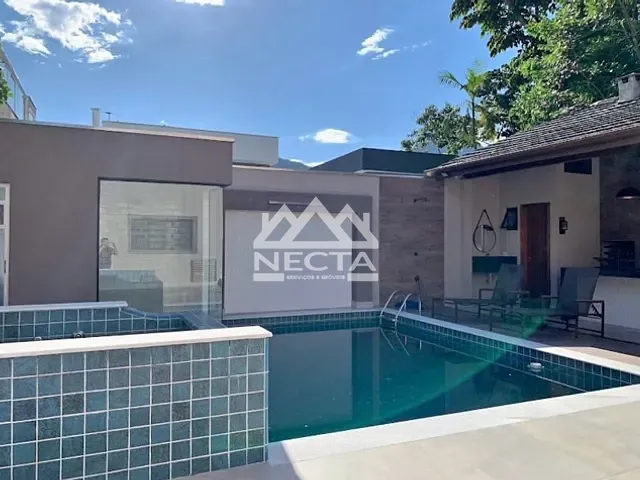 Casa 4 quartos e 4 banheiros, à venda, no bairro Mar Verde II em Caraguatatuba