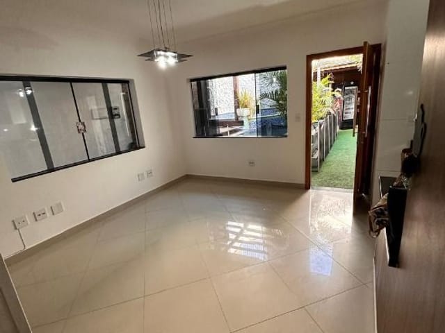 Casa com 400m² 5 quartos e 5 banheiros, à venda ou para alugar, no bairro Vila Mafra em São Paulo
