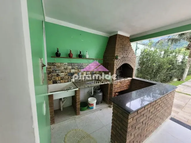 Casa com 360m² 3 quartos e 2 banheiros, à venda, no bairro Verde Mar em Caraguatatuba