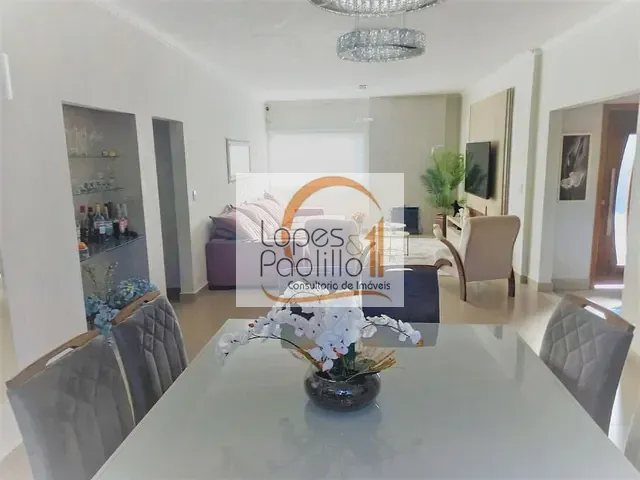 Casa com 700m² 3 quartos e 2 banheiros, à venda, no bairro Vila Esperia Ou Giglio em Atibaia