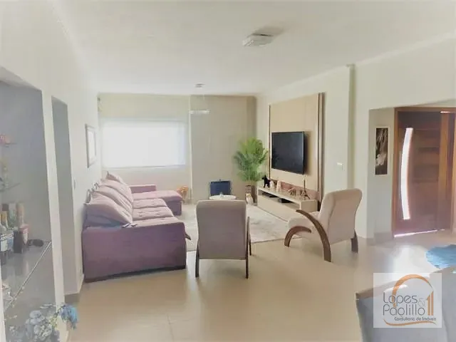 Casa com 700m² 3 quartos e 2 banheiros, à venda, no bairro Vila Esperia Ou Giglio em Atibaia