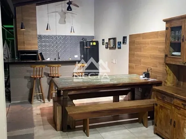 Casa com 375m² 2 quartos e 2 banheiros, à venda, no bairro Verde Mar em Caraguatatuba