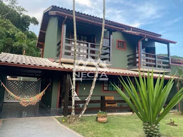 Casa com 375m² 2 quartos e 2 banheiros, à venda, no bairro Verde Mar em Caraguatatuba