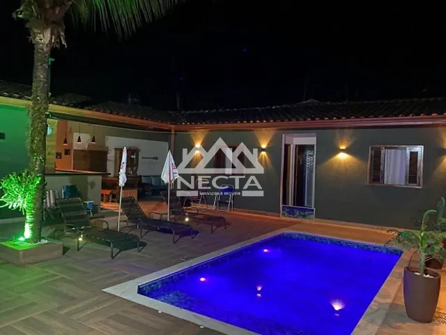 Casa com 375m² 2 quartos e 2 banheiros, à venda, no bairro Verde Mar em Caraguatatuba
