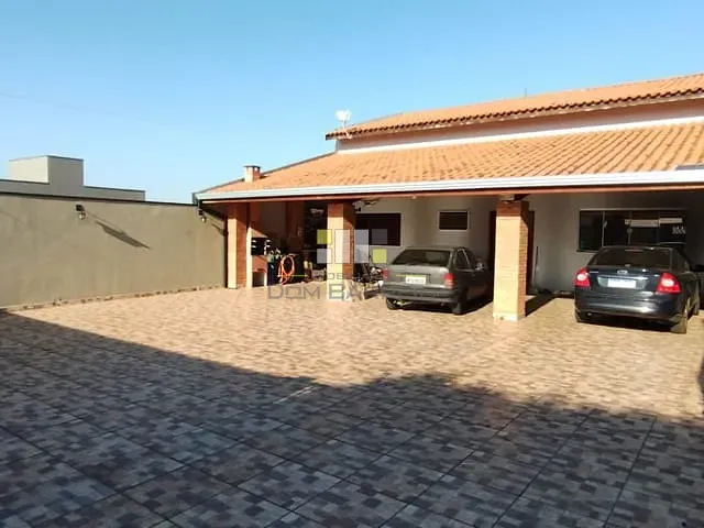 Casa com 312m² 2 quartos e 1 banheiro, à venda, no bairro Jardim Maria Helena em Nova Odessa