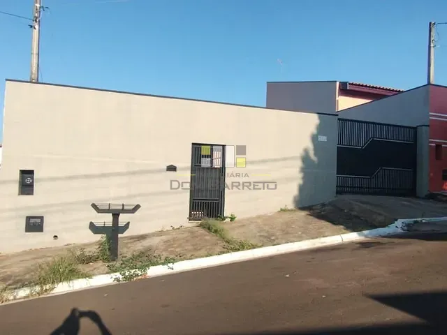 Casa com 312m² 2 quartos e 1 banheiro, à venda, no bairro Jardim Maria Helena em Nova Odessa
