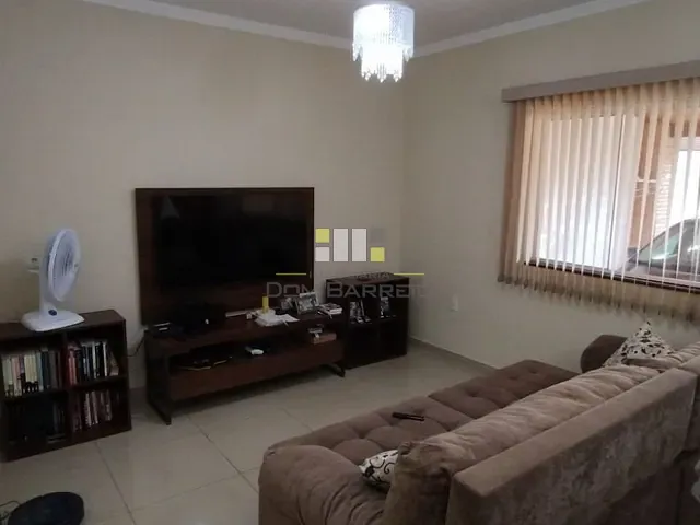 Casa com 312m² 2 quartos e 1 banheiro, à venda, no bairro Jardim Maria Helena em Nova Odessa