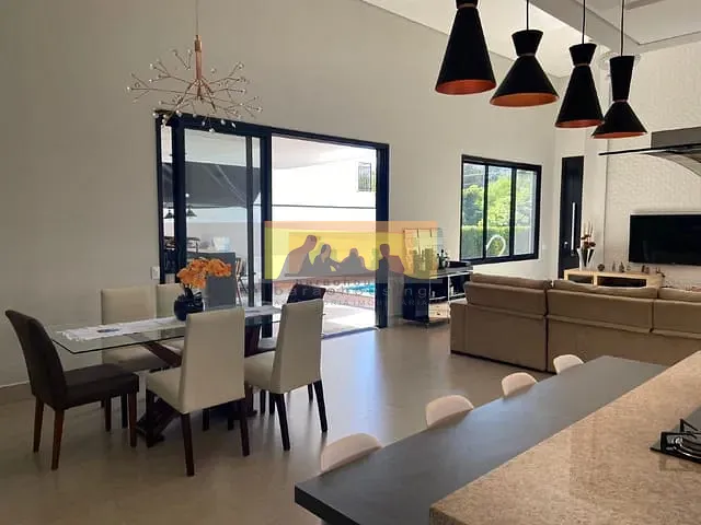 Casa com 392m² 3 quartos e 5 banheiros, à venda, no bairro Parque Brasil 500 em Paulínia