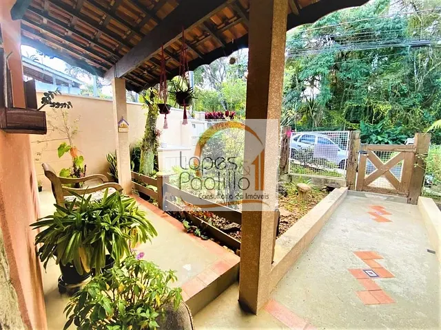 Casa com 364m² 3 quartos e 3 banheiros, à venda, no bairro Jardim do Lago em Atibaia