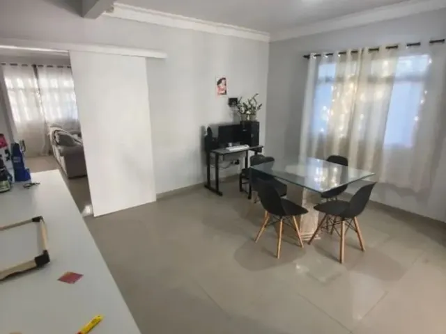 Casa com 364m² 4 quartos e 3 banheiros, à venda, no bairro Cajuru em Curitiba