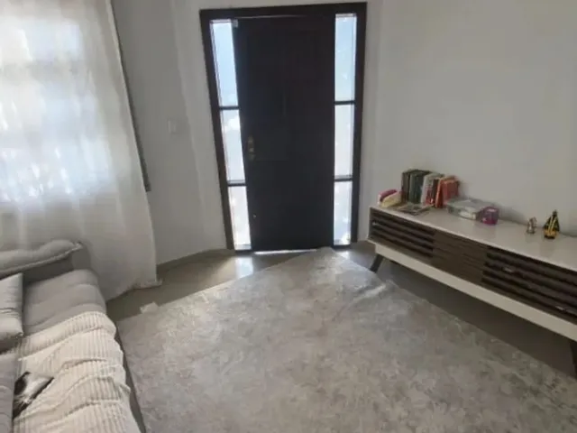 Casa com 364m² 4 quartos e 3 banheiros, à venda, no bairro Cajuru em Curitiba
