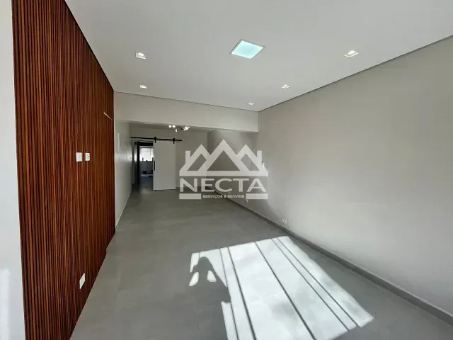 Casa com 100m² 3 quartos e 3 banheiros, para alugar, no bairro Jardim Aruan em Caraguatatuba