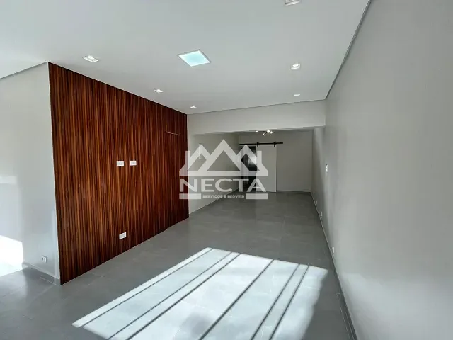 Casa com 100m² 3 quartos e 3 banheiros, para alugar, no bairro Jardim Aruan em Caraguatatuba