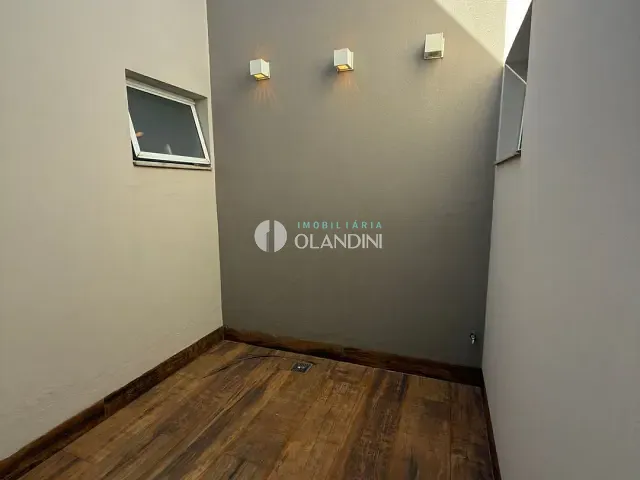 Casa com 396m² 3 quartos e 1 banheiro, para alugar, no bairro Residencial Manhattan em Artur Nogueira