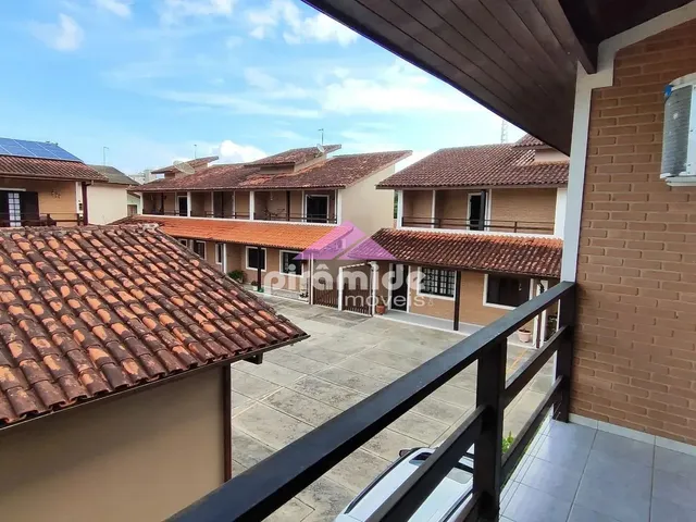 Casa com 140m² 3 quartos e 3 banheiros, à venda, no bairro Massaguaçu em Caraguatatuba