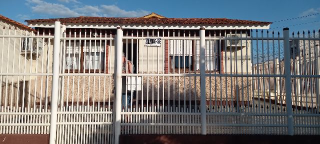 Casa com 190m² 2 quartos e 1 banheiro, à venda, no bairro Fragata em Pelotas