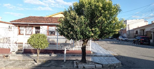 Casa com 190m² 2 quartos e 1 banheiro, à venda, no bairro Fragata em Pelotas
