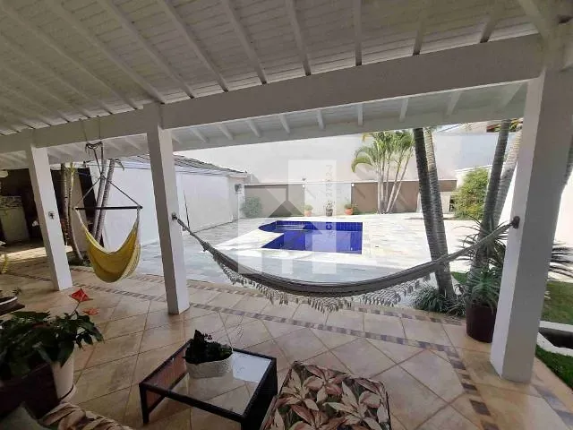 Casa com 550m² 4 quartos e 3 banheiros, à venda, no bairro Portal do Paraíso II em Jundiaí