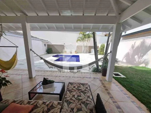 Casa com 550m² 4 quartos e 3 banheiros, à venda, no bairro Portal do Paraíso II em Jundiaí