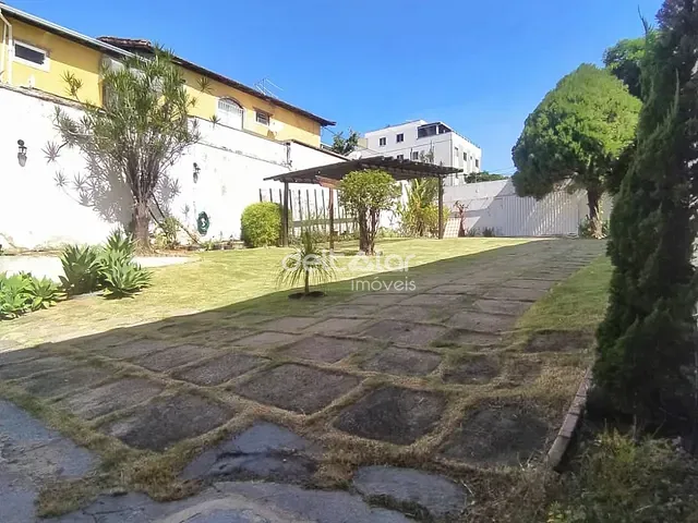 Casa com 360m² 3 quartos e 2 banheiros, à venda, no bairro Itapoã em Belo Horizonte