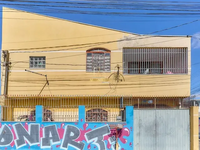 Casa 4 quartos e 2 banheiros, à venda, no bairro Cidade industrial de curitiba em Curitiba