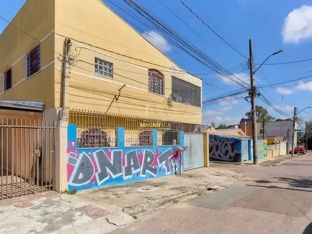 Casa 4 quartos e 2 banheiros, à venda, no bairro Cidade industrial de curitiba em Curitiba